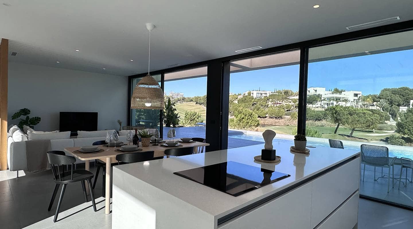 3 quarto Moradia para venda em Las Colinas Golf com piscina - 1 295 000 € (Ref: 8671265)