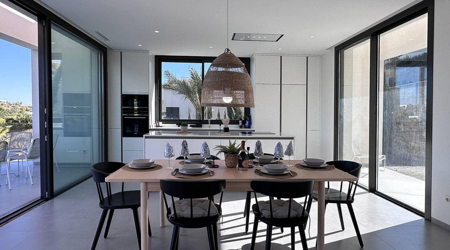 3 quarto Moradia para venda em Las Colinas Golf com piscina - 1 295 000 € (Ref: 8671265)