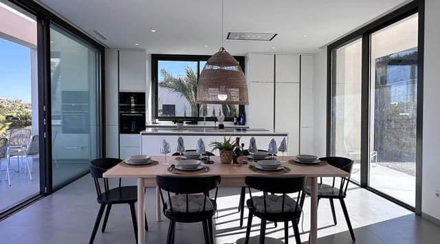 3 quarto Moradia para venda em Las Colinas Golf, Orihuela com piscina - 1 295 000 € (Ref: 8671265)