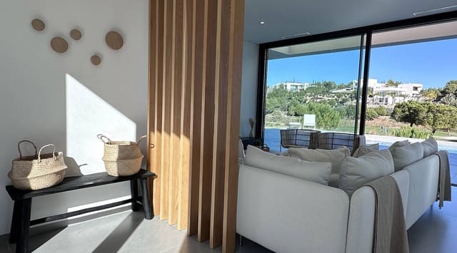 3 quarto Moradia para venda em Las Colinas Golf, Orihuela com piscina - 1 295 000 € (Ref: 8671265)