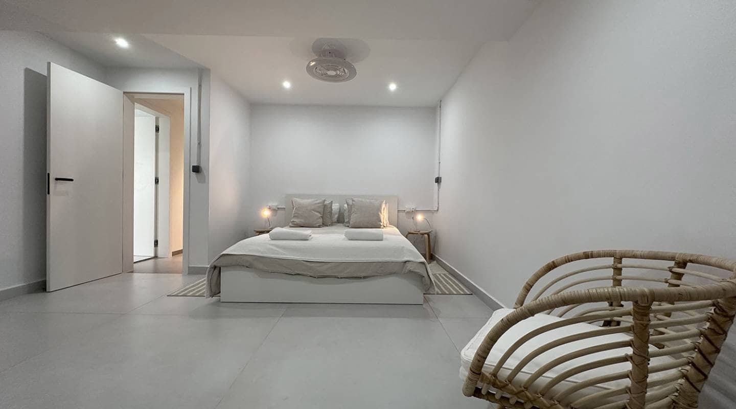 3 quarto Moradia para venda em Las Colinas Golf com piscina - 1 295 000 € (Ref: 8671265)