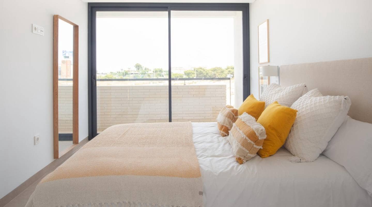 4 soveværelse Villa til salg i Campoamor med swimmingpool - € 1.160.000 (Ref: 8671369)