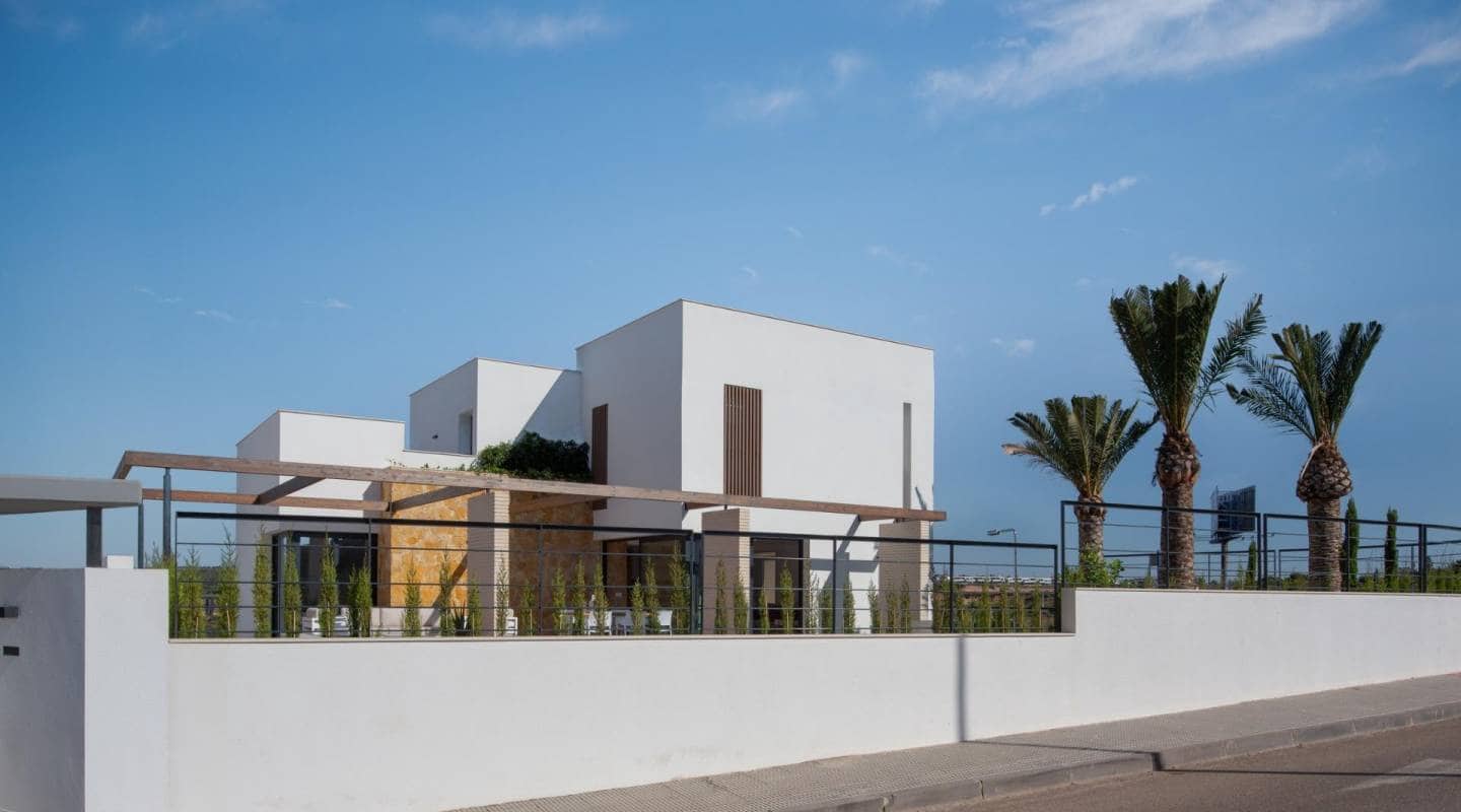 4 soveværelse Villa til salg i Campoamor med swimmingpool - € 1.160.000 (Ref: 8671369)