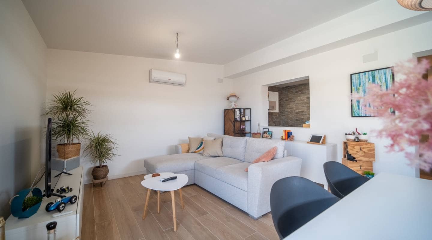 4 bedroom Villa for sale in Ciudad Quesada with pool - € 530,000 (Ref: 9014611)