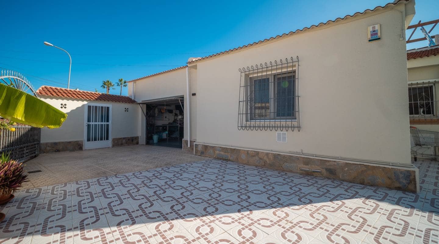 4 bedroom Villa for sale in Ciudad Quesada with pool - € 530,000 (Ref: 9014611)