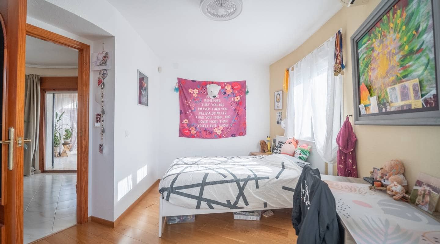 4 bedroom Villa for sale in Ciudad Quesada with pool - € 530,000 (Ref: 9014611)