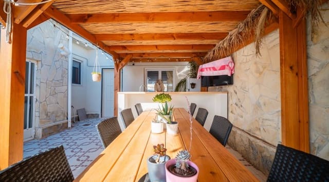 4 bedroom Villa for sale in Ciudad Quesada, Rojales with pool - € 530,000 (Ref: 9014611)