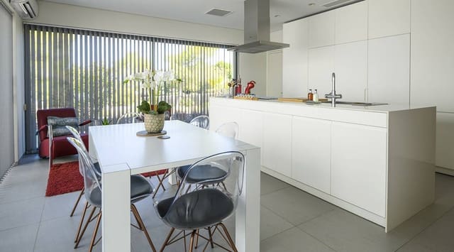 4 soveværelse Villa til salg i Las Colinas Golf, Orihuela med swimmingpool - € 1.580.000 (Ref: 9109165)