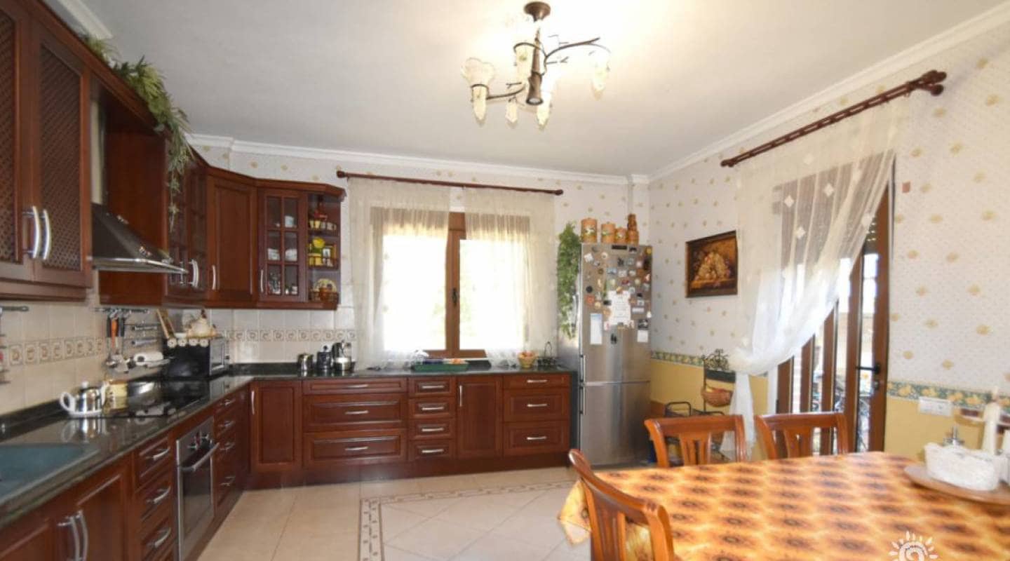 5 bedroom Villa for sale in Ciudad Quesada - € 630,000 (Ref: 9109166)