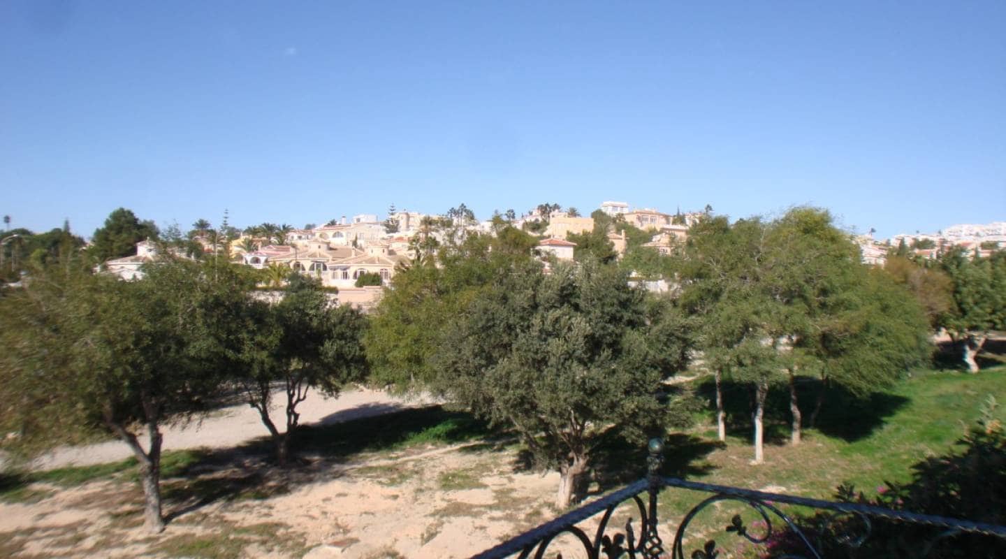 5 bedroom Villa for sale in Ciudad Quesada - € 630,000 (Ref: 9109166)