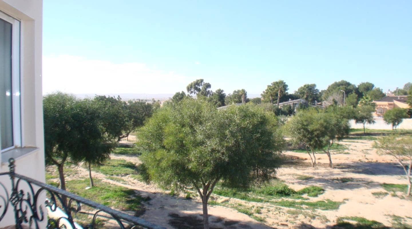 5 bedroom Villa for sale in Ciudad Quesada - € 630,000 (Ref: 9109166)