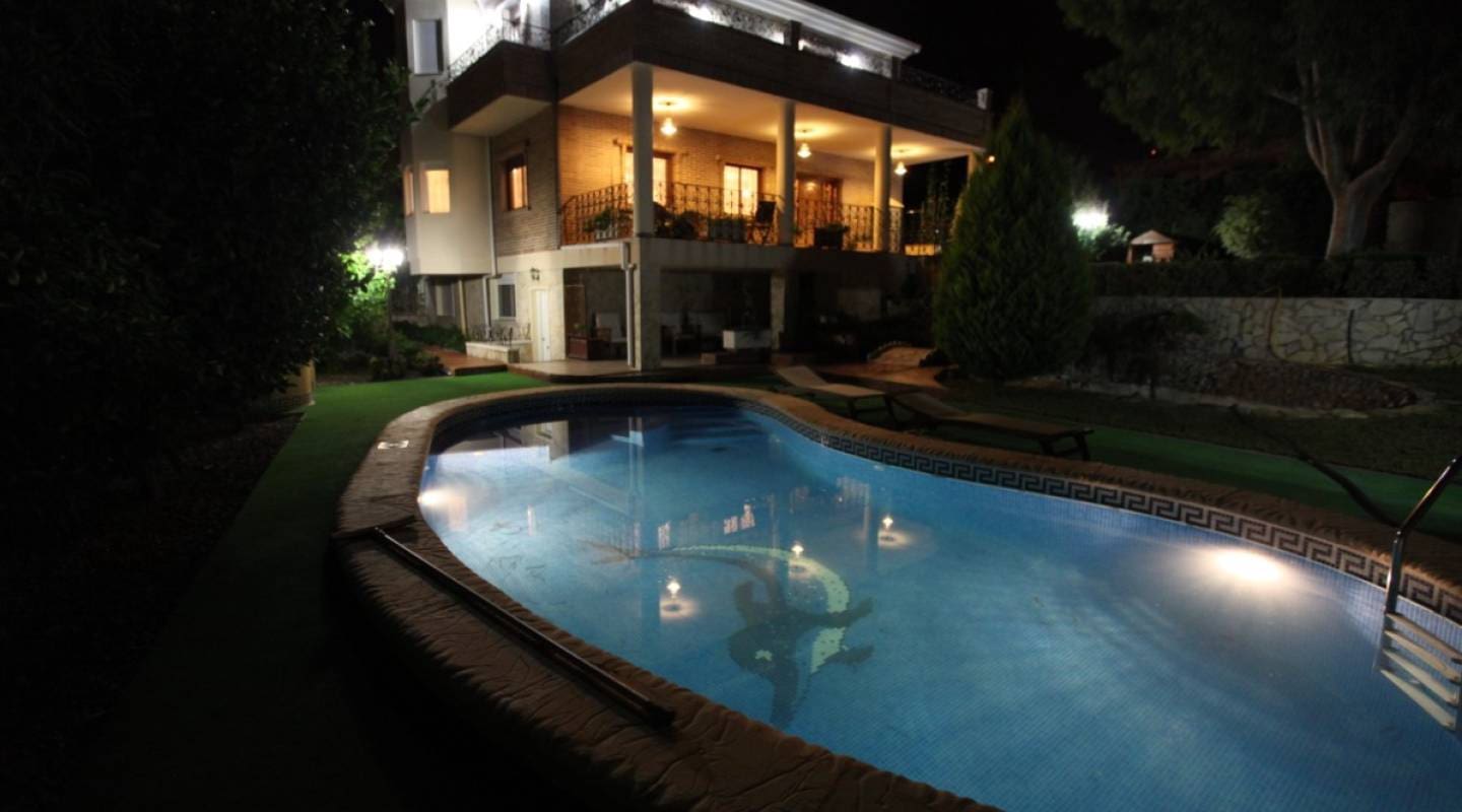 5 bedroom Villa for sale in Ciudad Quesada - € 630,000 (Ref: 9109166)