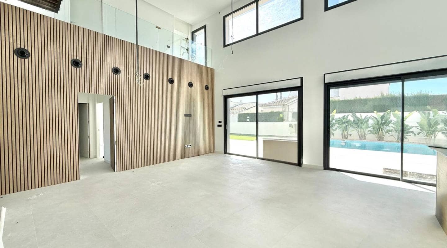 4 bedroom Villa for sale in Ciudad Quesada with pool - € 879,000 (Ref: 9109169)