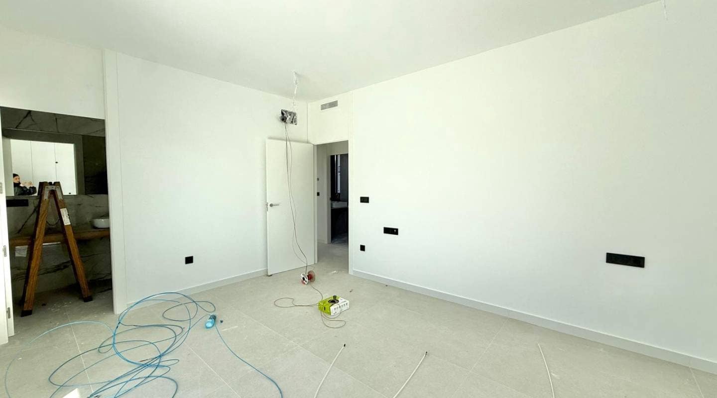 4 bedroom Villa for sale in Ciudad Quesada with pool - € 879,000 (Ref: 9109169)