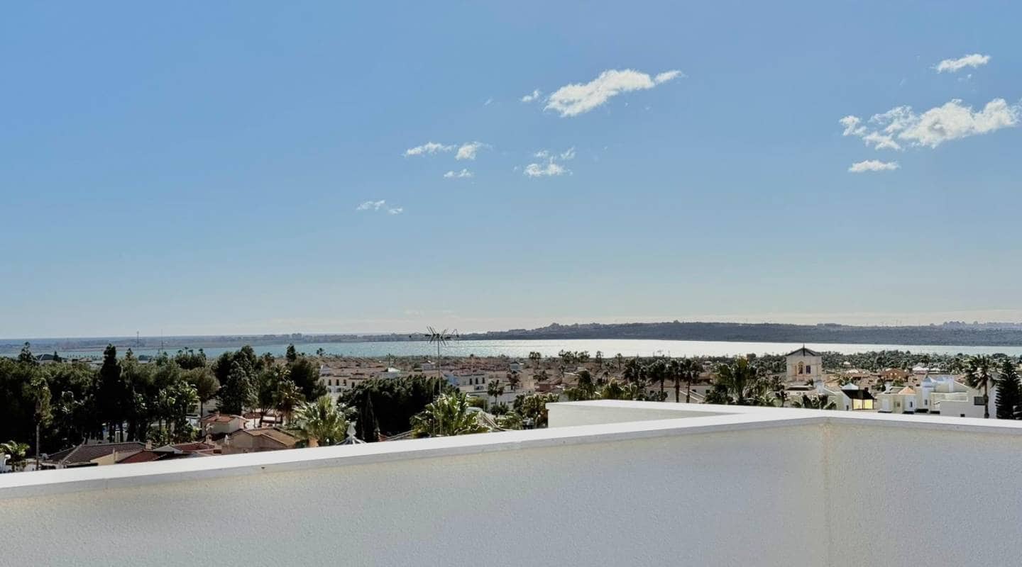 4 bedroom Villa for sale in Ciudad Quesada with pool - € 879,000 (Ref: 9109169)