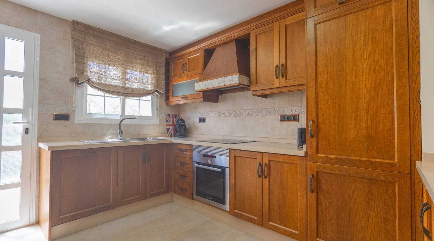 3 soveværelse Villa til salg i Dona Pepa med swimmingpool - € 749.000 (Ref: 9127403)