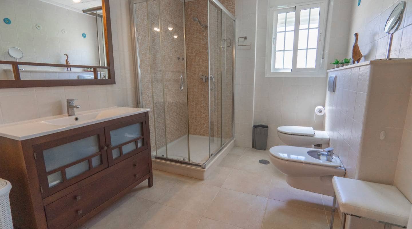 3 soveværelse Villa til salg i Dona Pepa med swimmingpool - € 749.000 (Ref: 9127403)