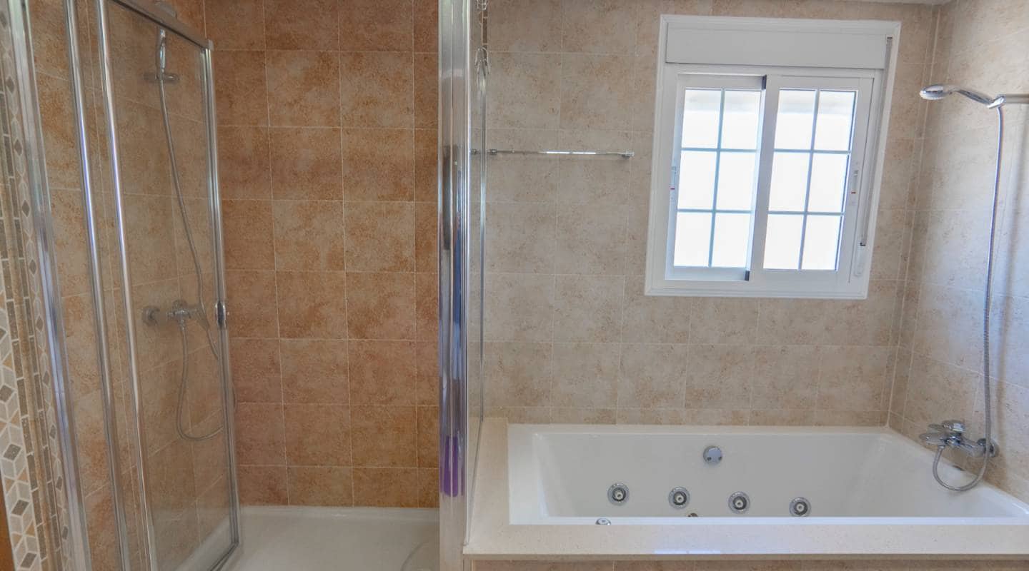 3 soveværelse Villa til salg i Dona Pepa med swimmingpool - € 749.000 (Ref: 9127403)