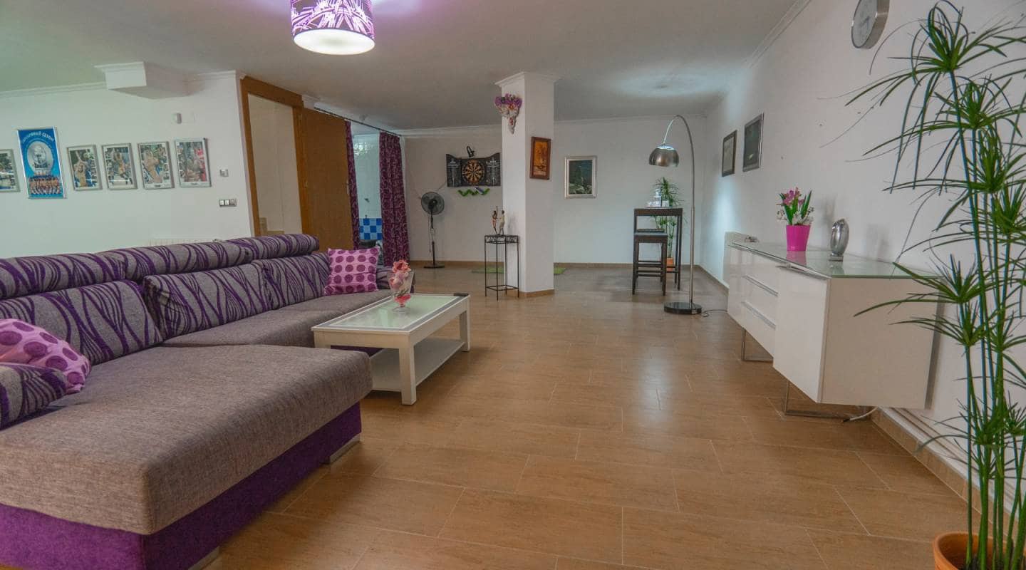 3 soveværelse Villa til salg i Dona Pepa med swimmingpool - € 749.000 (Ref: 9127403)