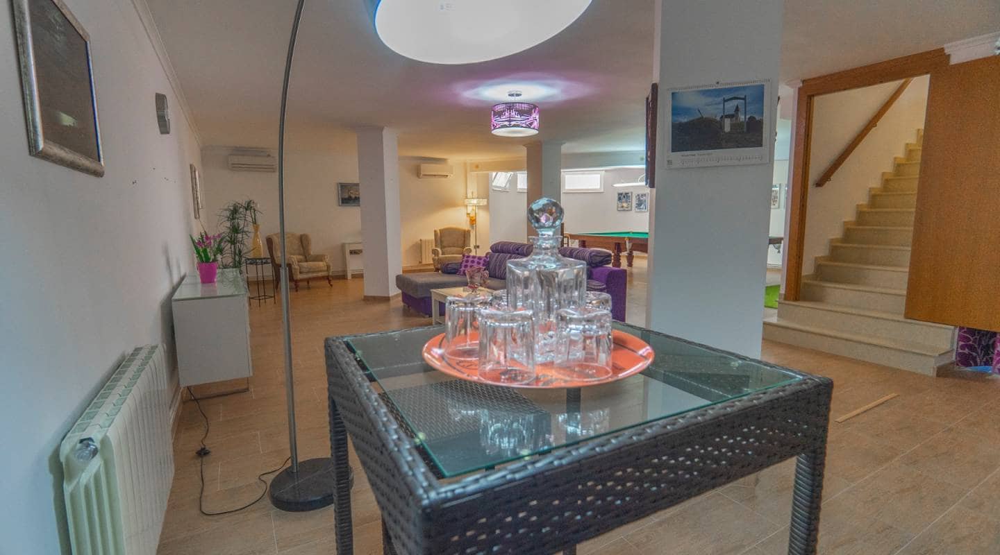 3 soveværelse Villa til salg i Dona Pepa med swimmingpool - € 749.000 (Ref: 9127403)