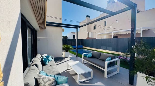 4 bedroom Semi-detached Villa for sale in Ciudad Quesada, Rojales with pool - € 399,900 (Ref: 9127405)