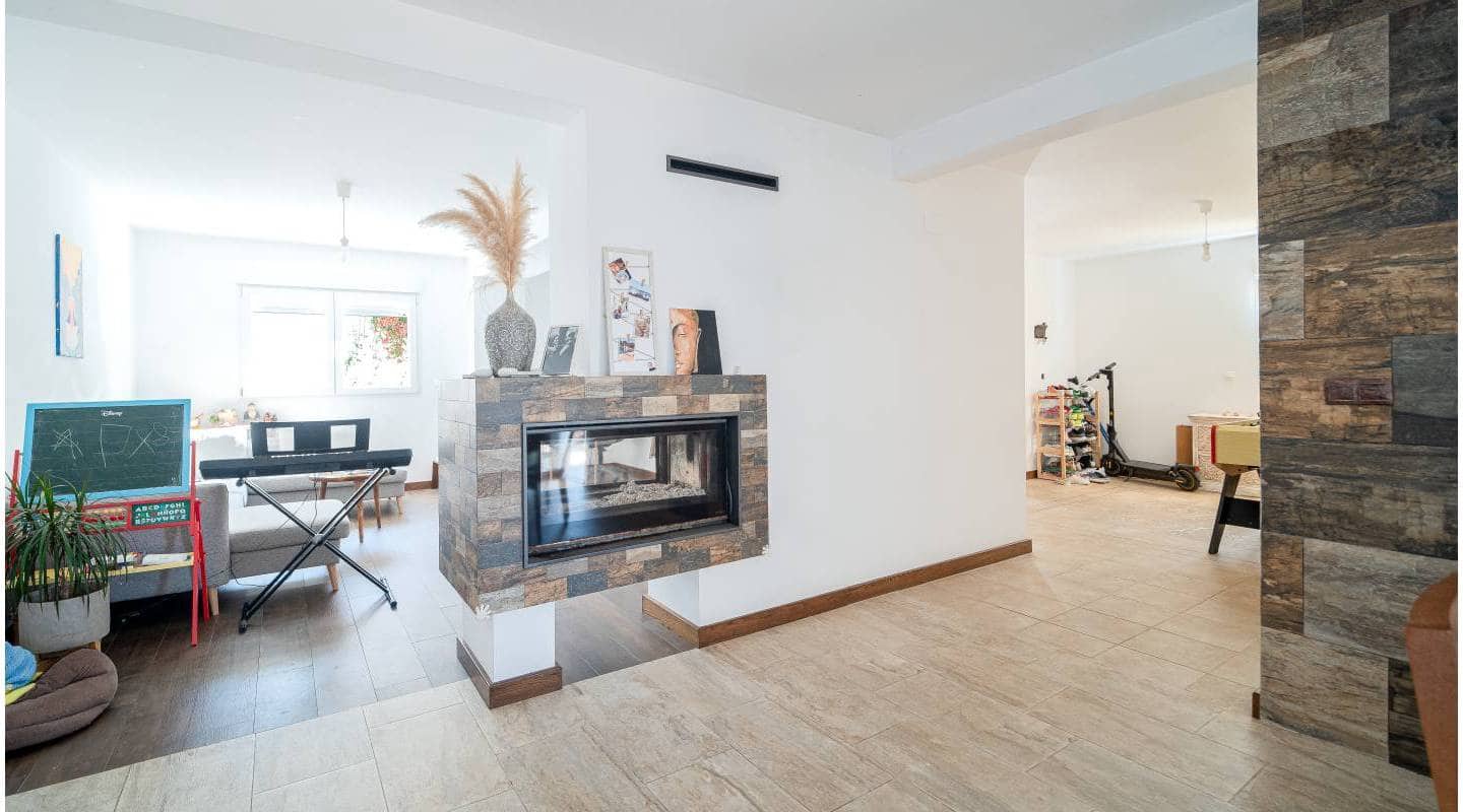 4 makuuhuone Huvila myytävänä paikassa Ciudad Quesada mukana uima-altaan - 549 950 € (Ref: 9127407)