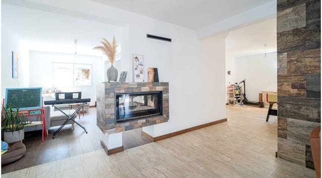 4 makuuhuone Huvila myytävänä paikassa Ciudad Quesada, Rojales mukana uima-altaan - 549 950 € (Ref: 9127407)