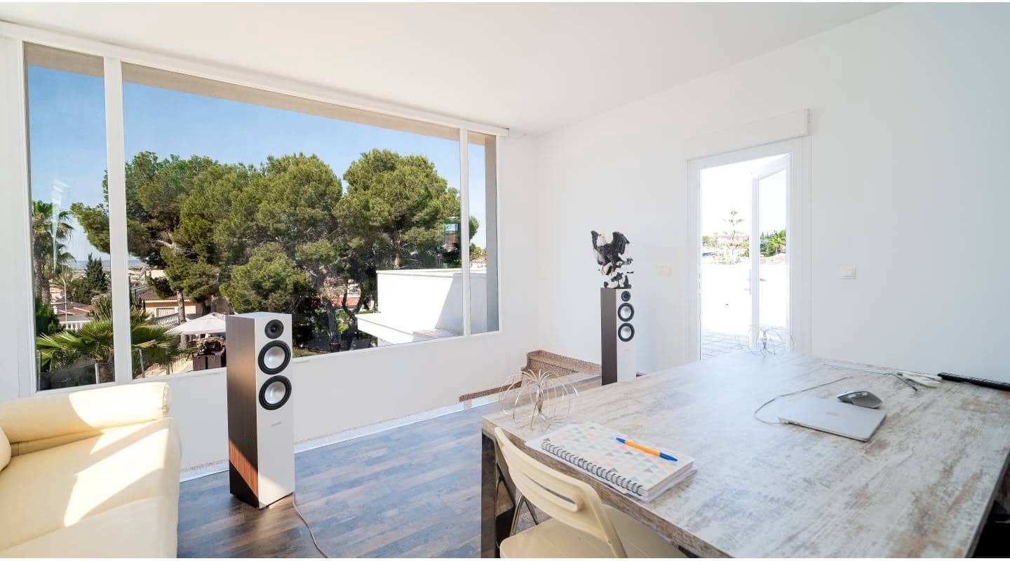 4 makuuhuone Huvila myytävänä paikassa Ciudad Quesada mukana uima-altaan - 549 950 € (Ref: 9127407)