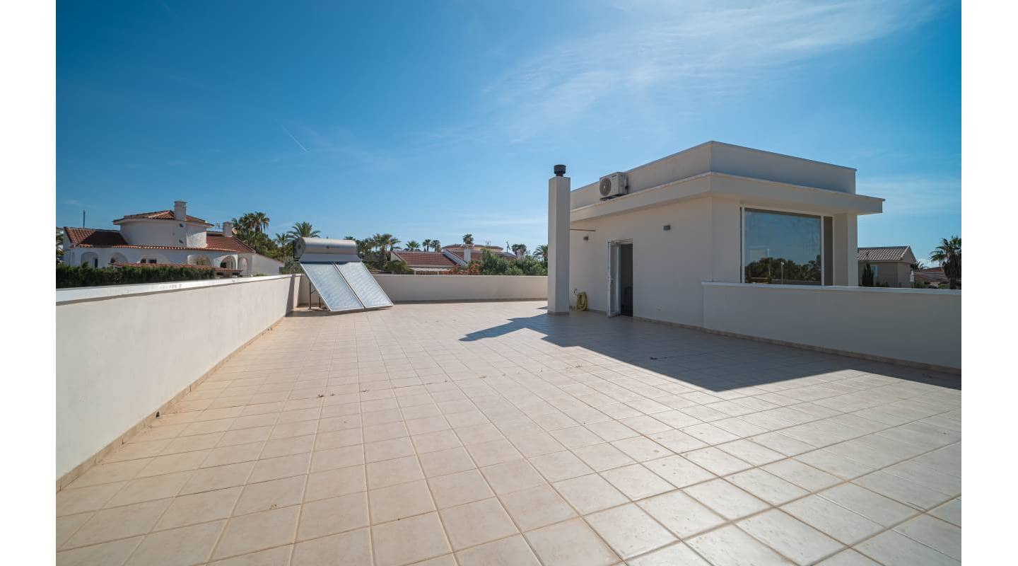 4 makuuhuone Huvila myytävänä paikassa Ciudad Quesada mukana uima-altaan - 549 950 € (Ref: 9127407)