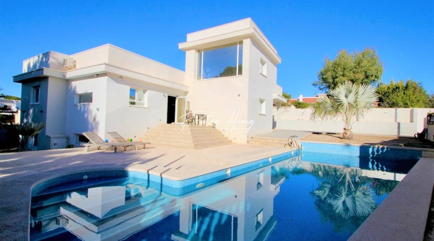 Chalet de 4 habitaciones en Ciudad Quesada en venta con piscina garaje - 549.950 € (Ref: 9127407)