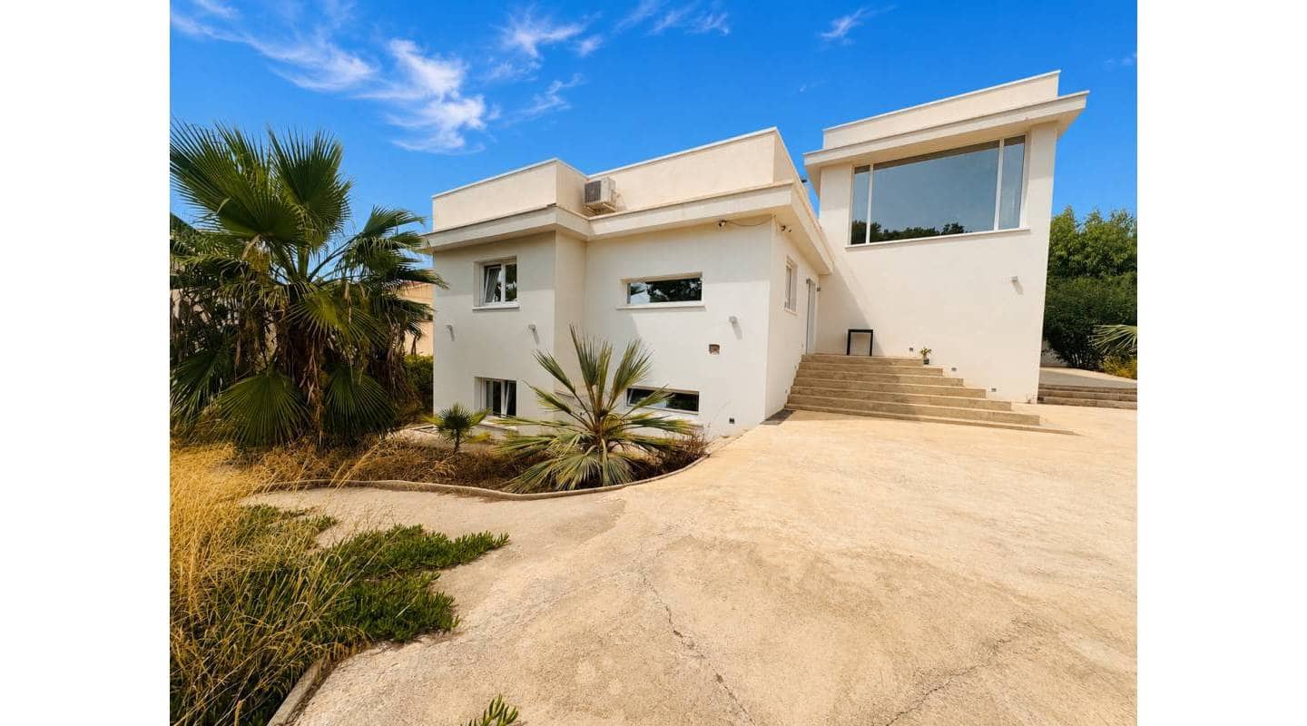4 soverom Villa til salgs i Ciudad Quesada med svømmebasseng garasje - € 549 950 (Ref: 9127407)