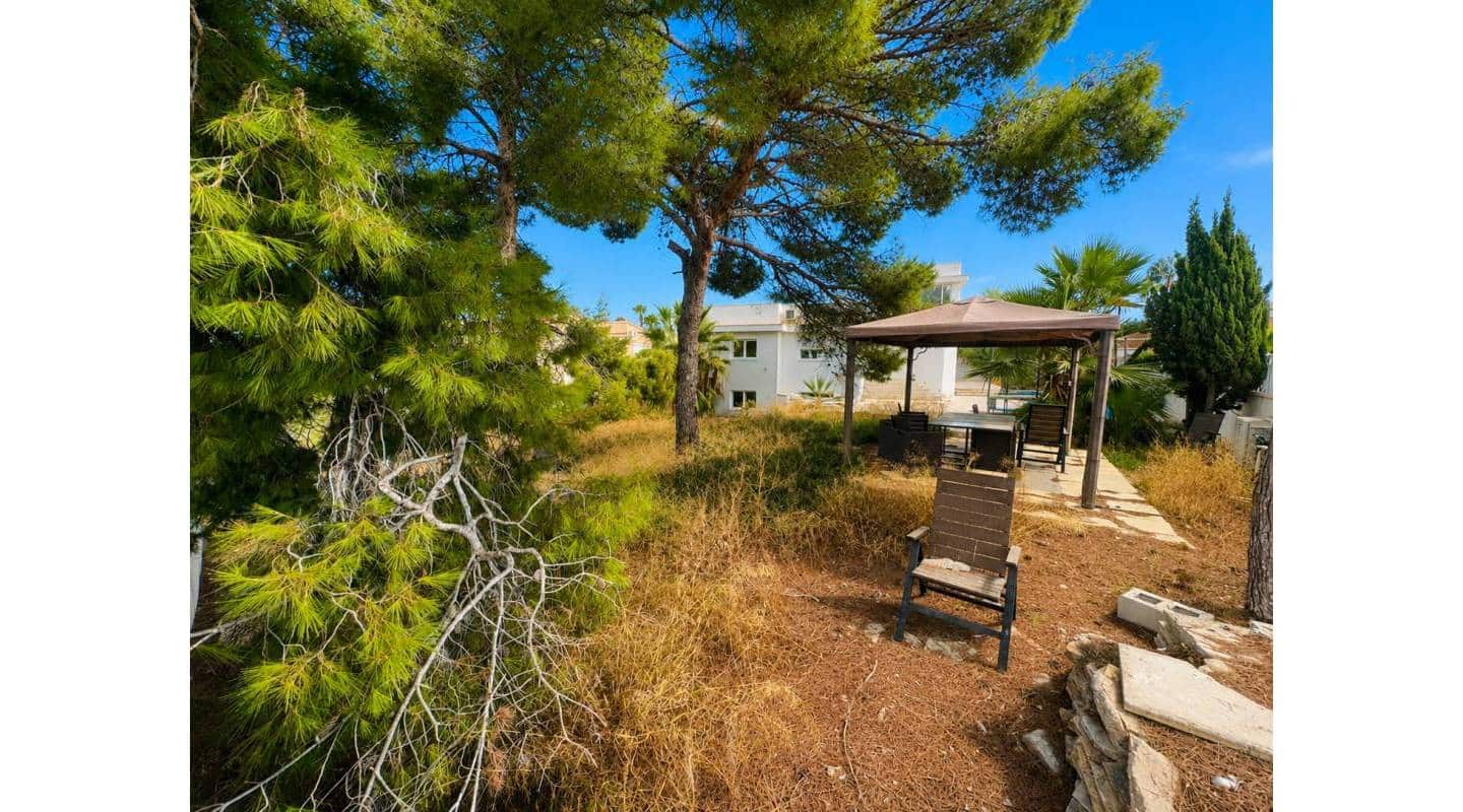 4 soverom Villa til salgs i Ciudad Quesada med svømmebasseng garasje - € 549 950 (Ref: 9127407)