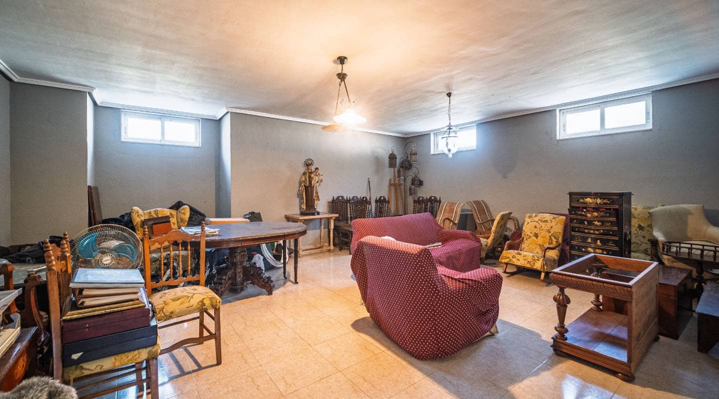 4 bedroom Villa for sale in Dona Pepa with pool - € 1,099,000 (Ref: 9127414)