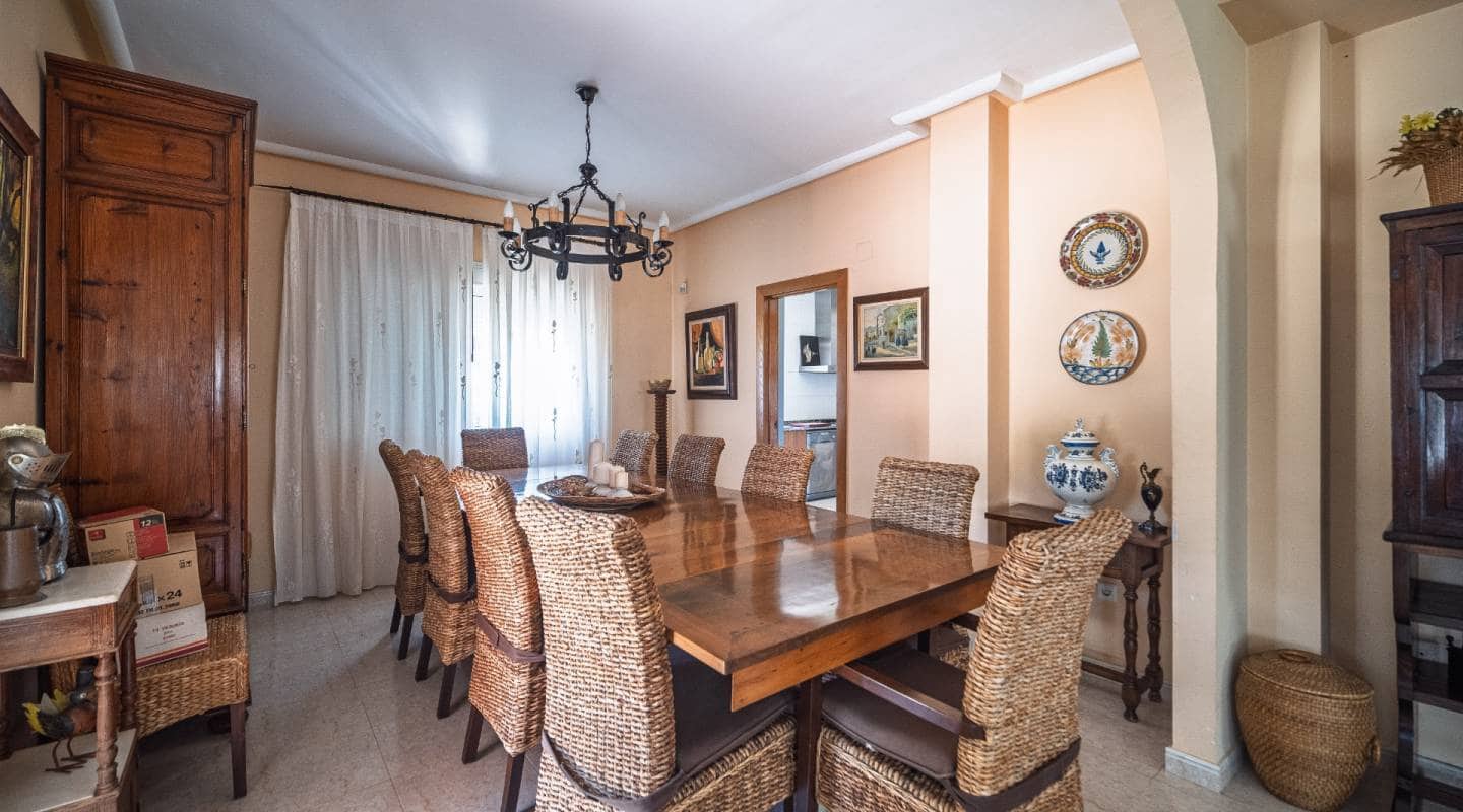 4 bedroom Villa for sale in Dona Pepa with pool - € 1,099,000 (Ref: 9127414)