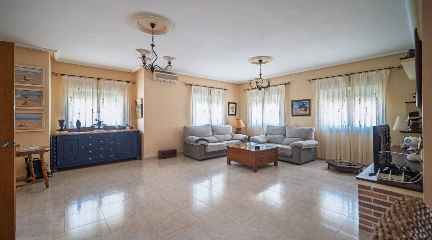 4 bedroom Villa for sale in Dona Pepa with pool - € 1,099,000 (Ref: 9127414)