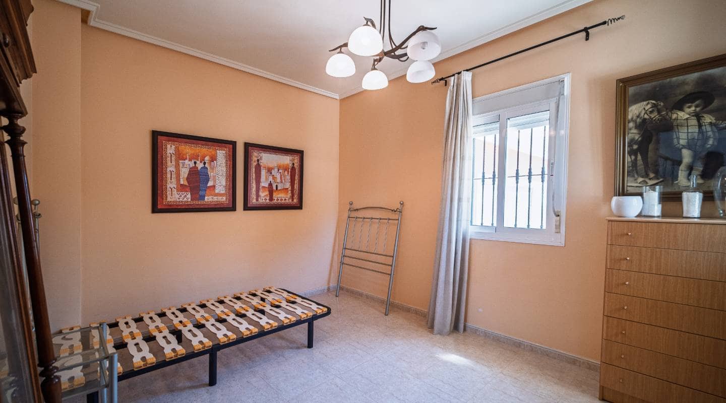 4 bedroom Villa for sale in Dona Pepa with pool - € 1,099,000 (Ref: 9127414)