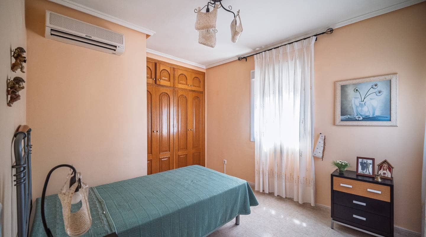 4 bedroom Villa for sale in Dona Pepa with pool - € 1,099,000 (Ref: 9127414)