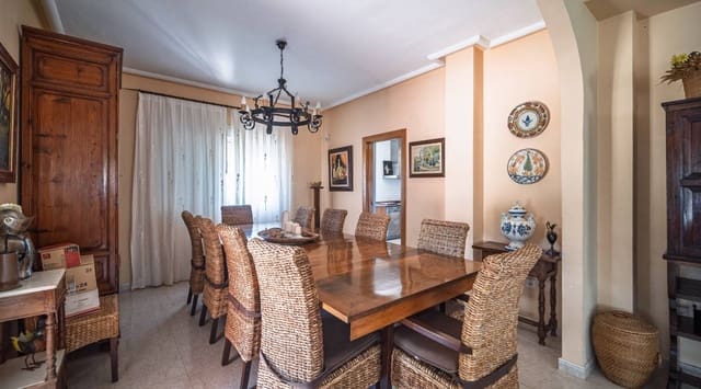 4 slaapkamer Villa te koop in Doña Pepa, Rojales met zwembad - € 1.099.000 (Ref: 9127414)