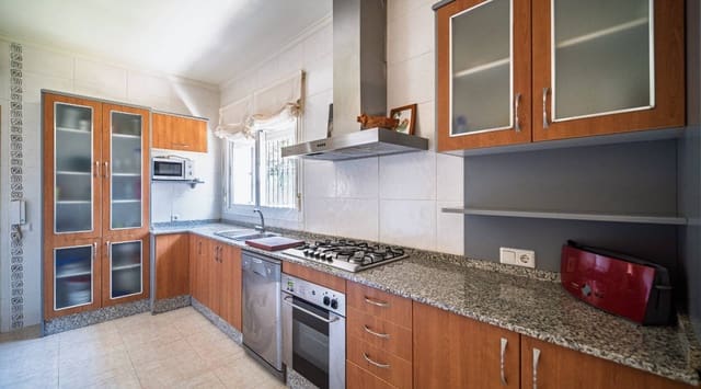 4 slaapkamer Villa te koop in Doña Pepa, Rojales met zwembad - € 1.099.000 (Ref: 9127414)