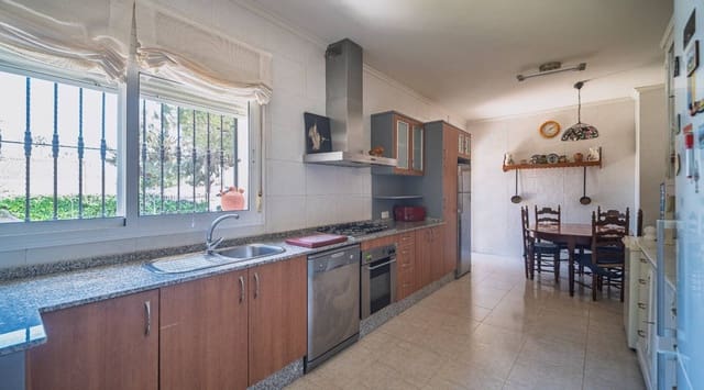4 slaapkamer Villa te koop in Doña Pepa, Rojales met zwembad - € 1.099.000 (Ref: 9127414)