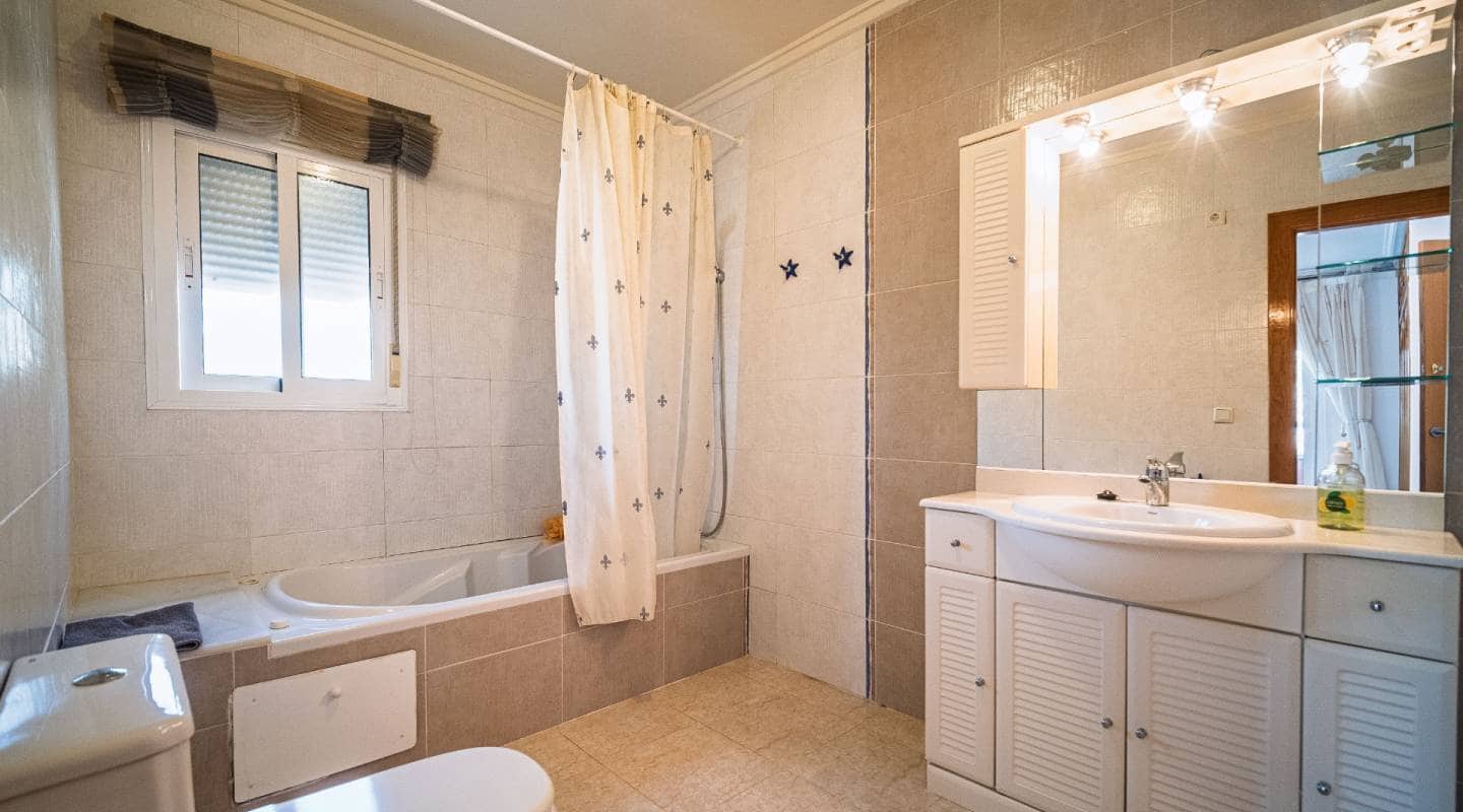 4 bedroom Villa for sale in Dona Pepa with pool - € 1,099,000 (Ref: 9127414)