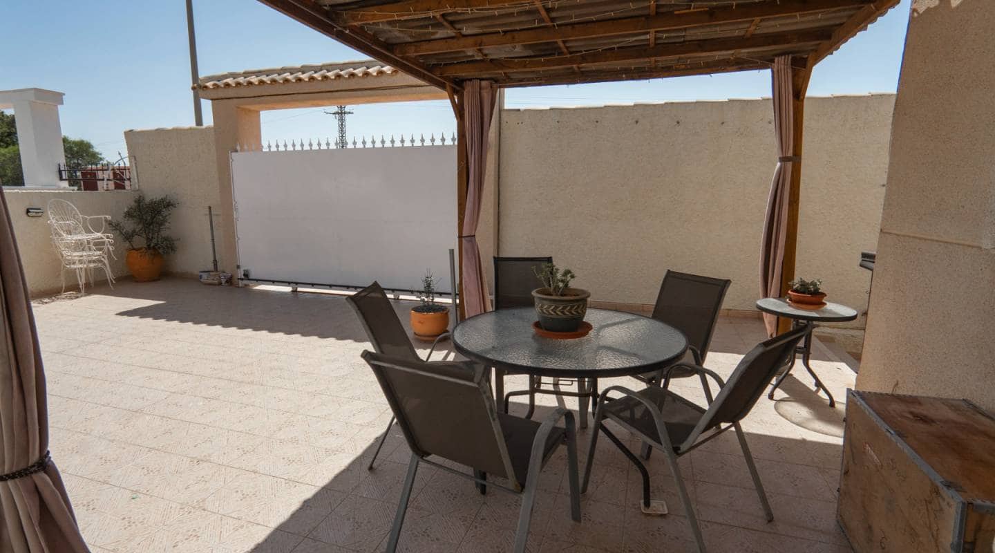 3 makuuhuone Huvila myytävänä paikassa La Marquesa - 299 950 € (Ref: 9127415)