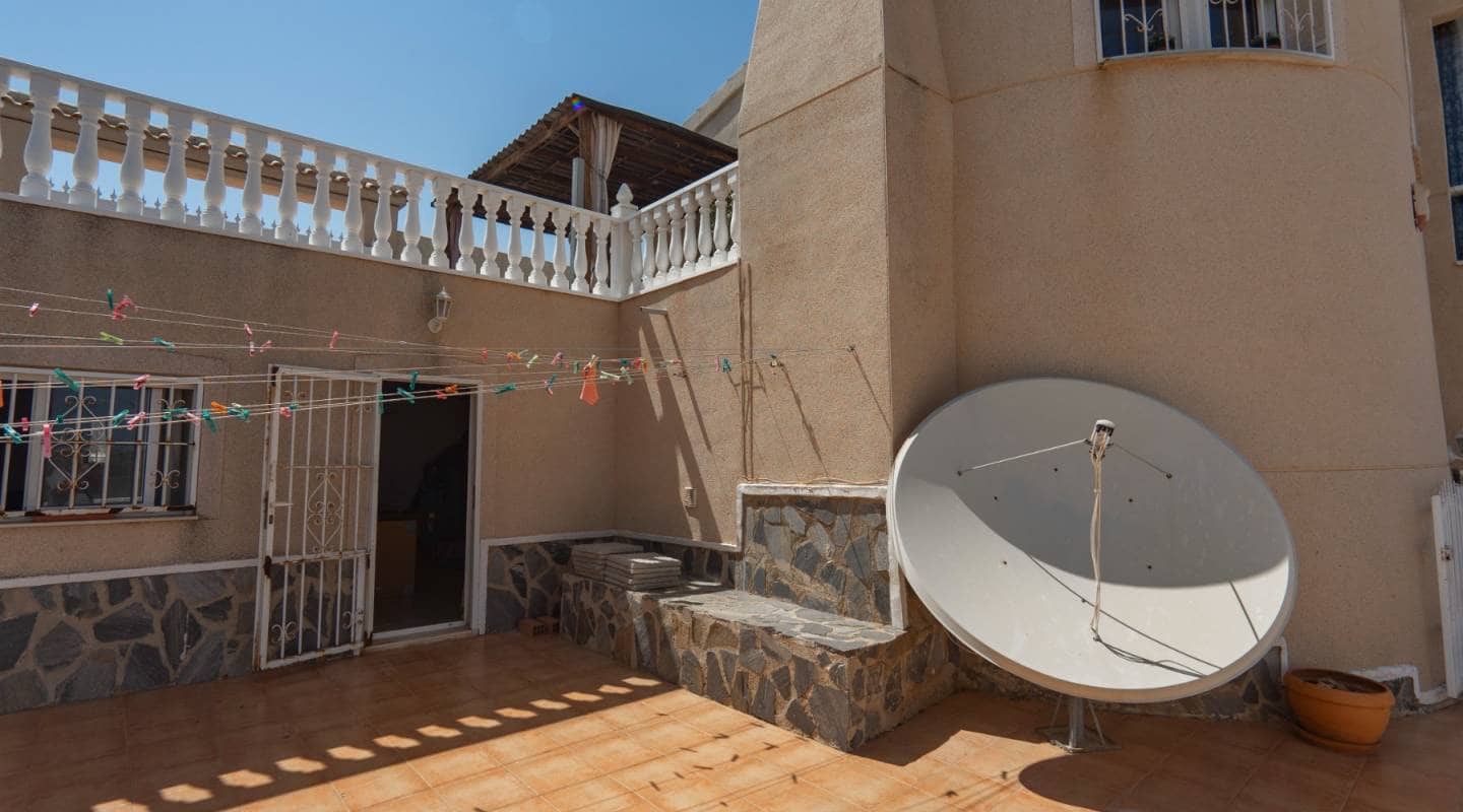 3 makuuhuone Huvila myytävänä paikassa La Marquesa - 299 950 € (Ref: 9127415)