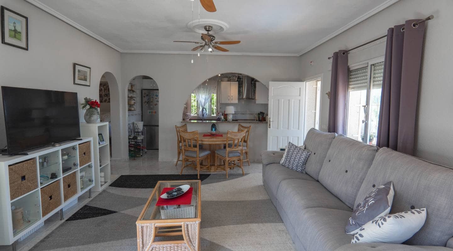 3 makuuhuone Huvila myytävänä paikassa La Marquesa - 299 950 € (Ref: 9127415)