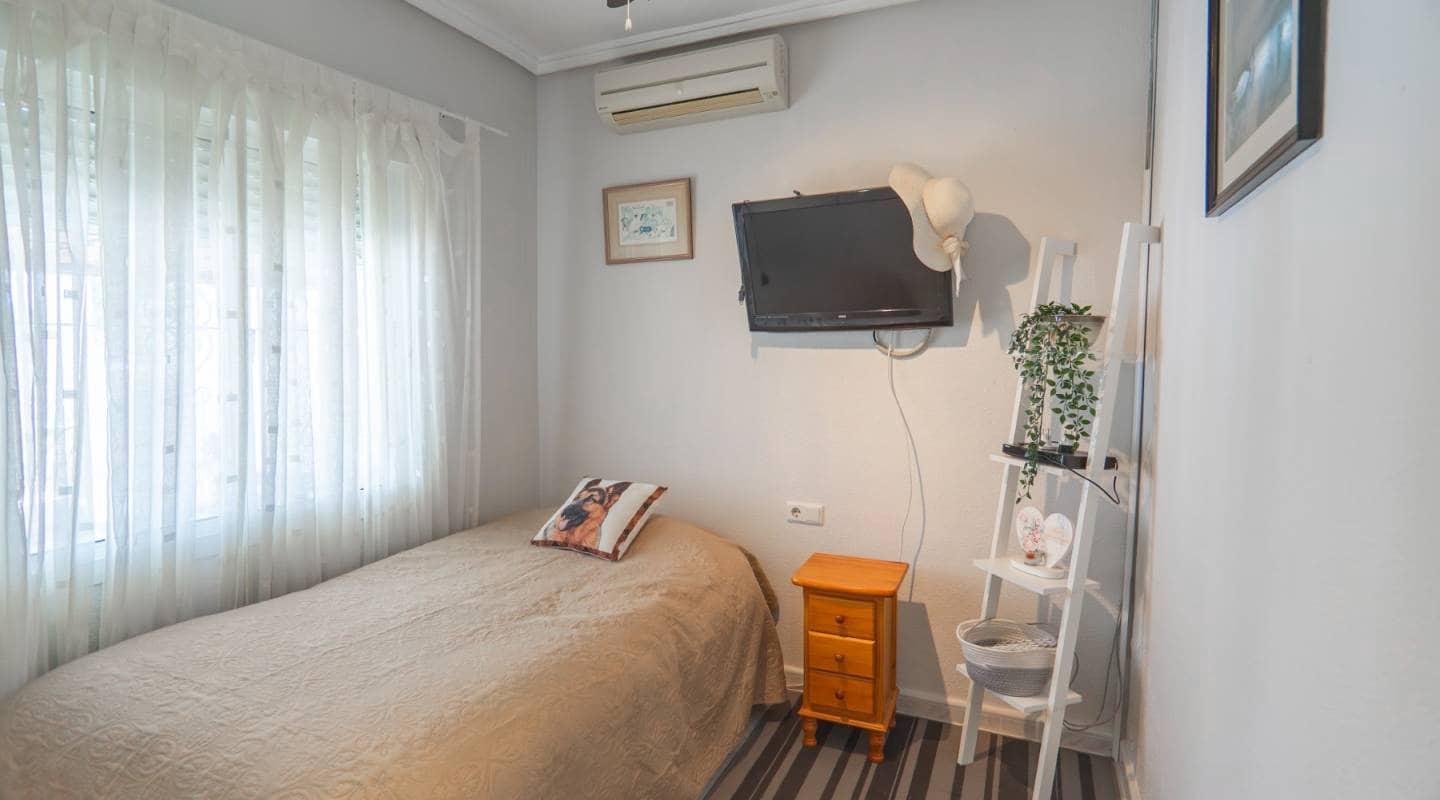 3 makuuhuone Huvila myytävänä paikassa La Marquesa - 299 950 € (Ref: 9127415)