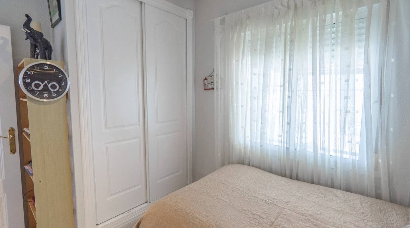 3 makuuhuone Huvila myytävänä paikassa La Marquesa - 299 950 € (Ref: 9127415)