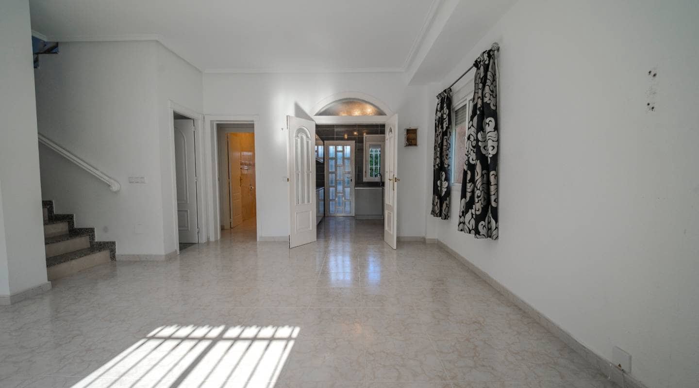 5 makuuhuone Huvila myytävänä paikassa Dona Pepa - 680 000 € (Ref: 9127417)