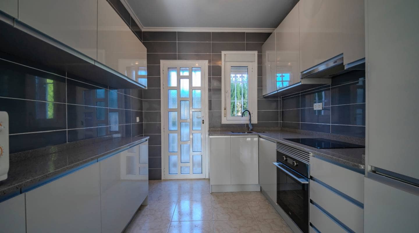 5 makuuhuone Huvila myytävänä paikassa Dona Pepa - 680 000 € (Ref: 9127417)