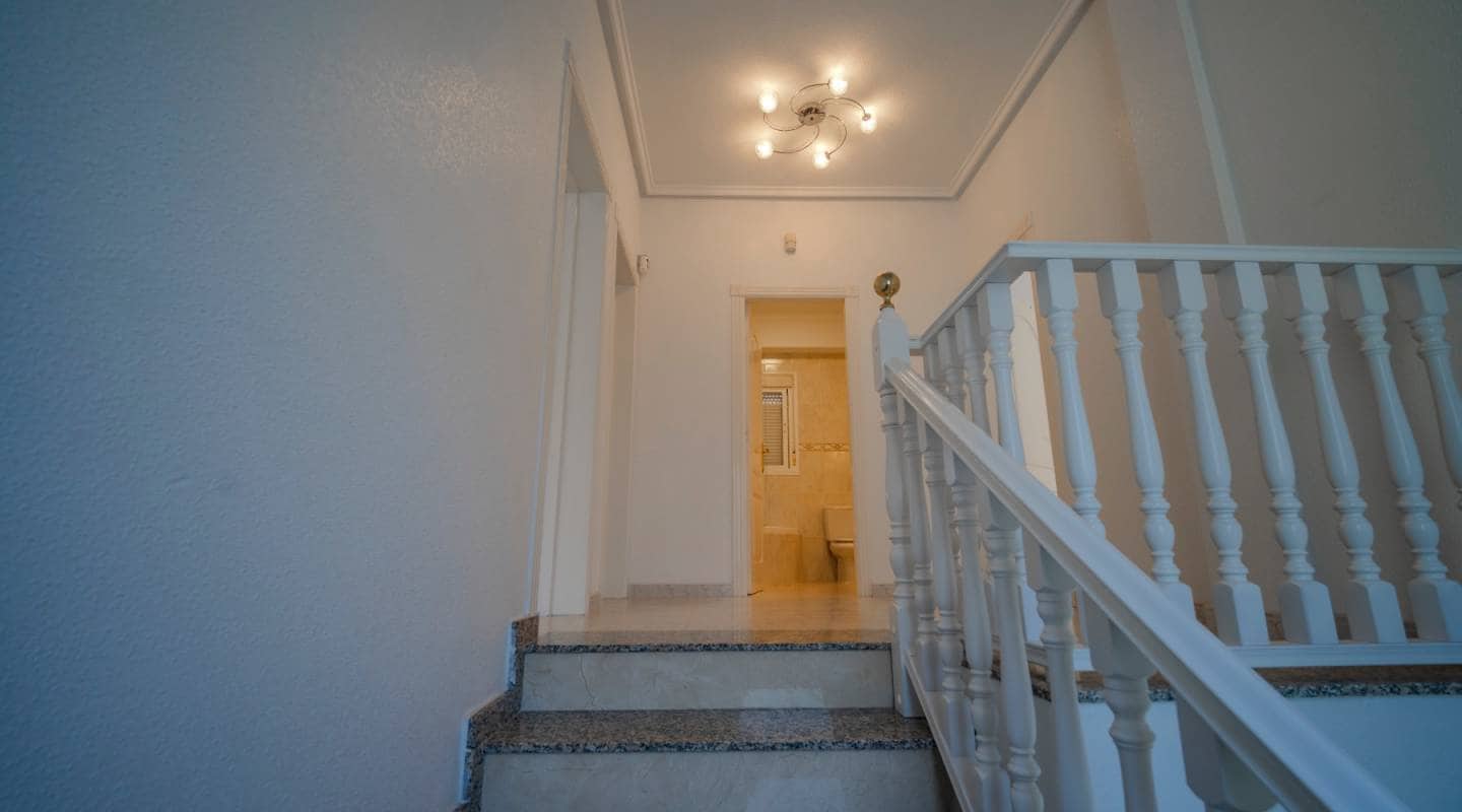 5 makuuhuone Huvila myytävänä paikassa Dona Pepa - 680 000 € (Ref: 9127417)