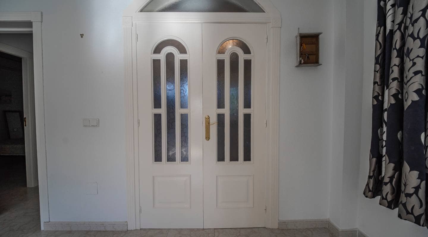 5 makuuhuone Huvila myytävänä paikassa Dona Pepa - 680 000 € (Ref: 9127417)